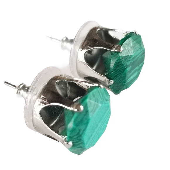 Vintage Green Silvertone Post Back Stud Earrings - Picture 5 of 13